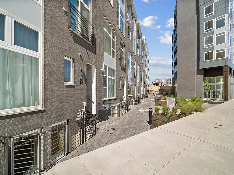 1148 N 2nd St #3H — Photo 21