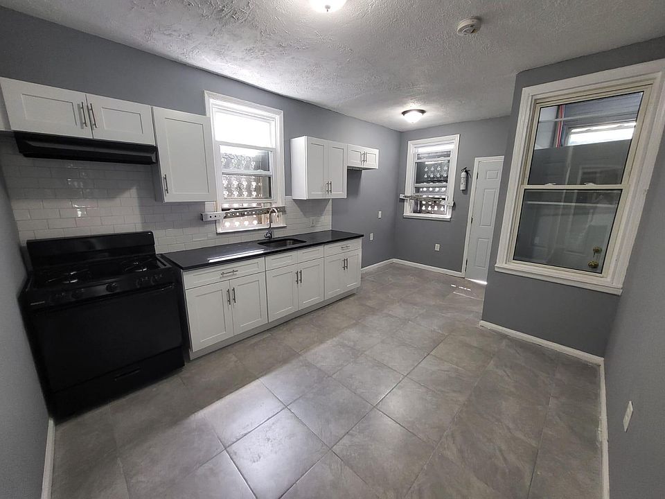2nd image of 893 S 20th St Floor 1