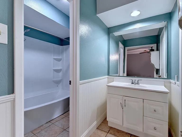31 Marina Cir — Photo 20