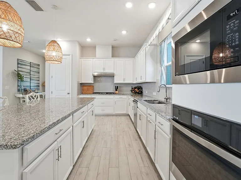 185 Park Center Ave — Photo 12
