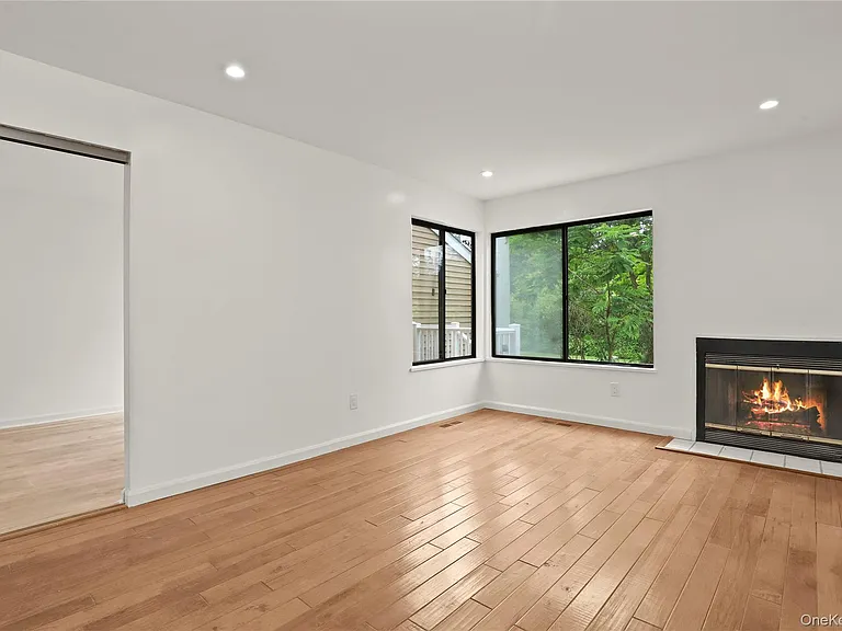 41 Rambling Brook Rd — Photo 11