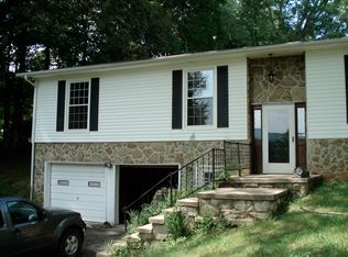 2708 Lake Valley Dr, Cookeville, TN 38506