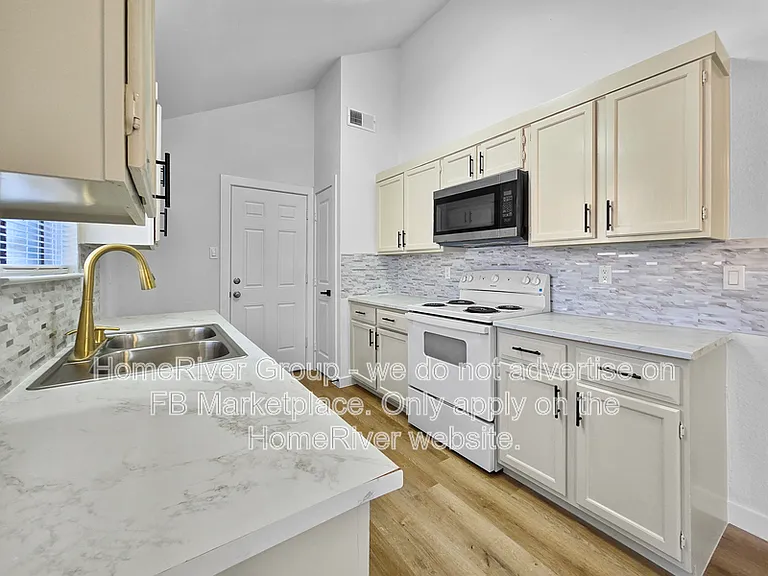 2612 Woodlark Dr — Photo 8