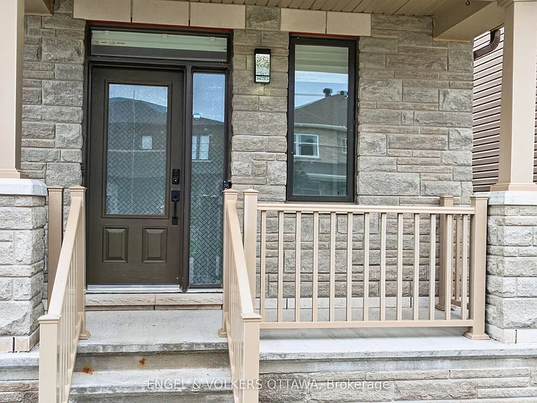 87 Coco Pl — Photo 2