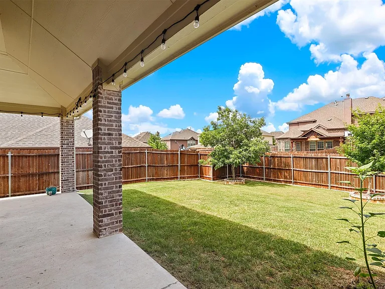 8110 Fenwick Ct — Photo 38