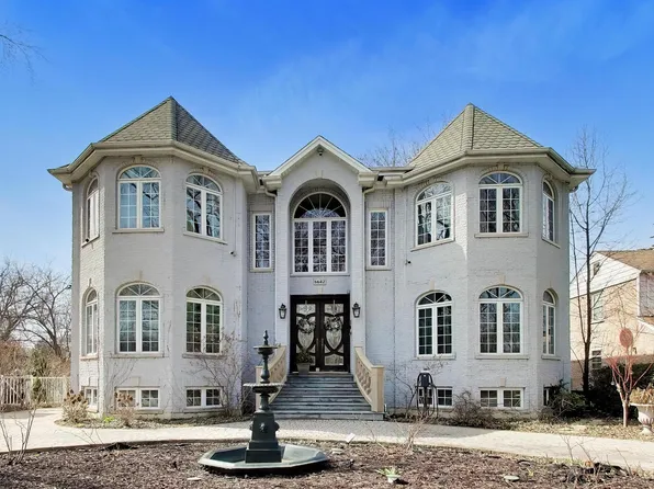 6642 N Kilbourn Ave, Lincolnwood, IL 60712