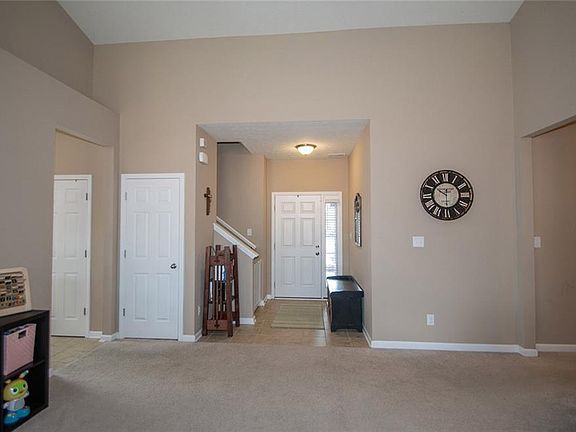 4th image of 8902 New Heritage Ct