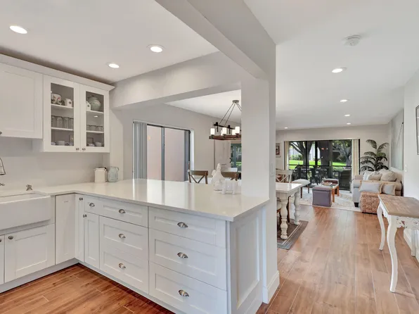 17 Stratford Drive #A, Boynton Beach, FL 33436