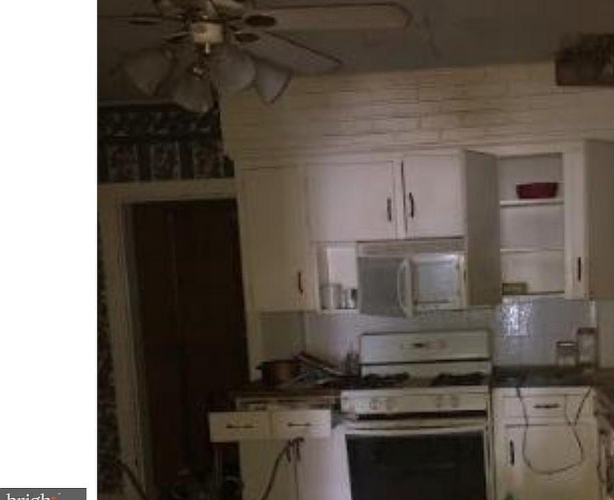 2nd image of 225 Randall Ave