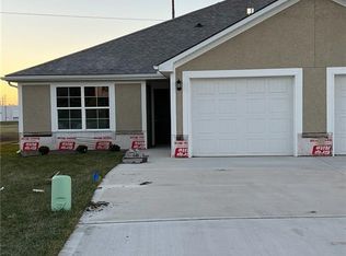 21005 E 8th St S, Independence, MO 64056