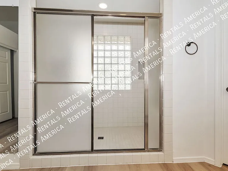 1150 W Masters Cir — Photo 31