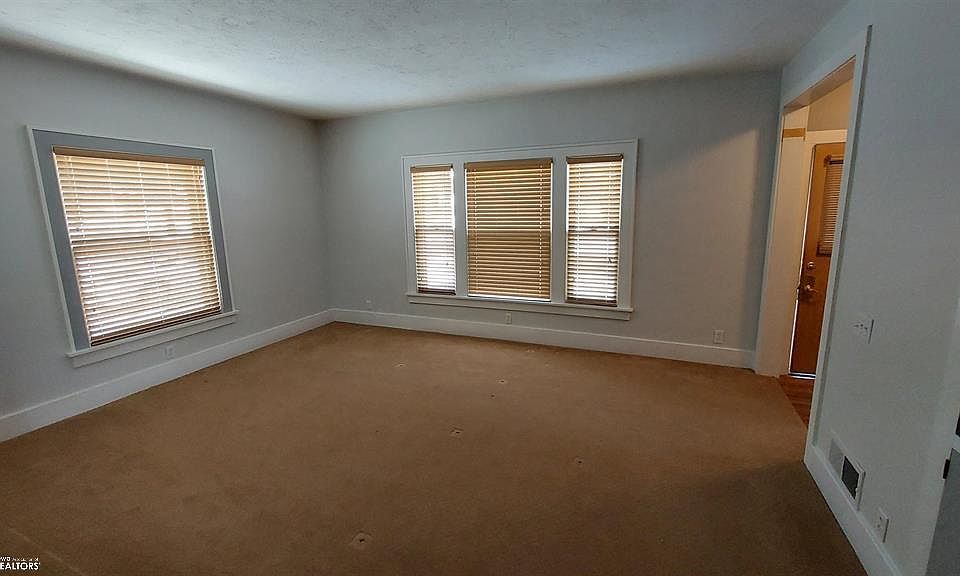 910 E Reed St, Red Oak, IA 51566 Zillow