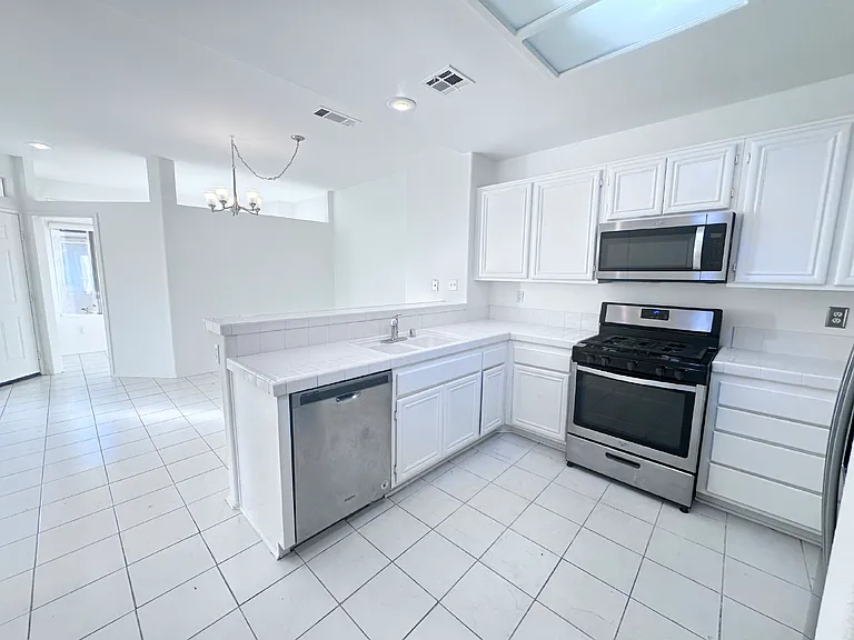 25550 Hemingway Ave #G — Photo 5