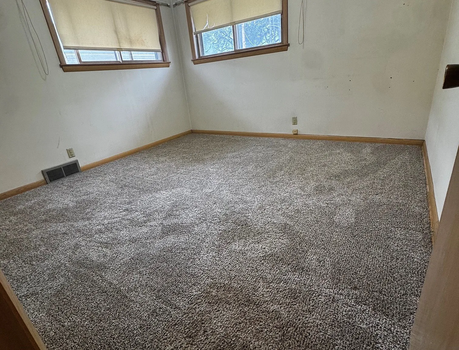 2 bed, 1050 sqft, $1,195 — Photo 3