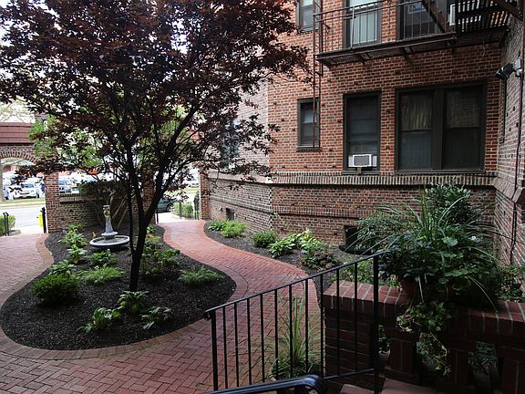 2nd image of 12 Hempstead Ave APT 3O