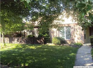 947 Liverpool Cir #B, Manchester Township, NJ 08759