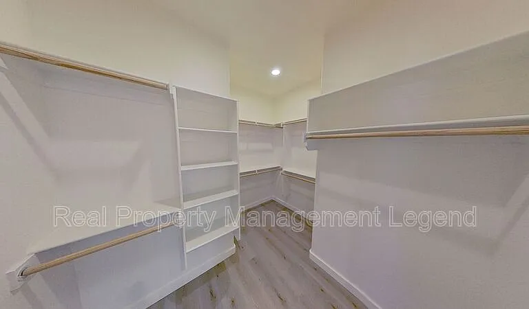 1009 Dubois St — Photo 25