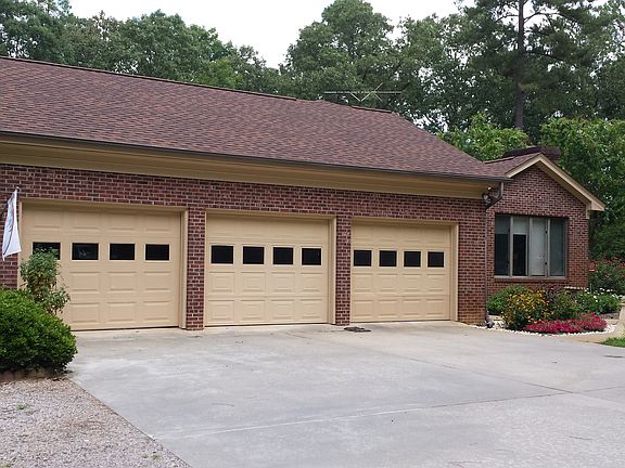3-Car Garage
