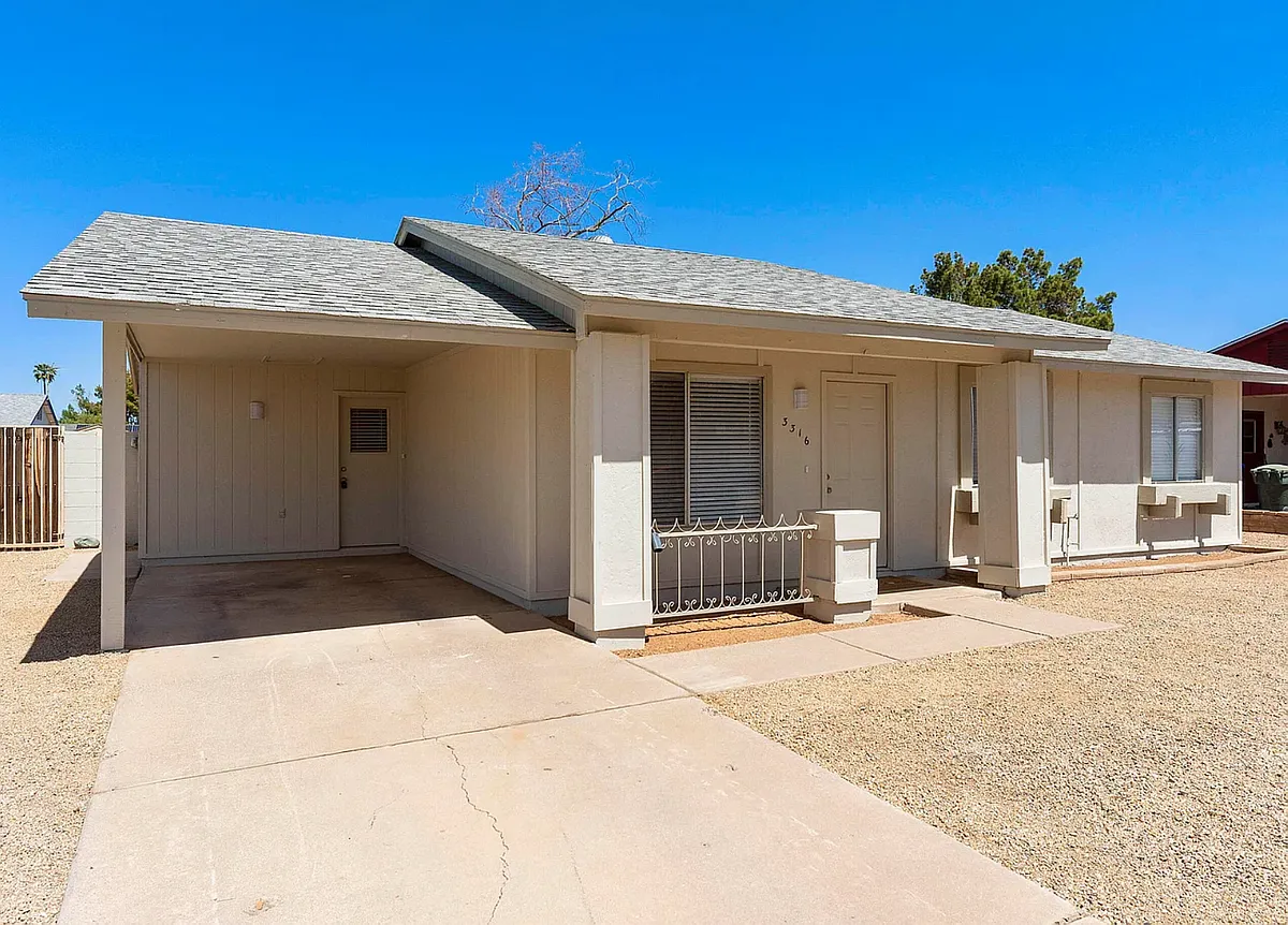 Building Photo - 3316 E Helena Dr