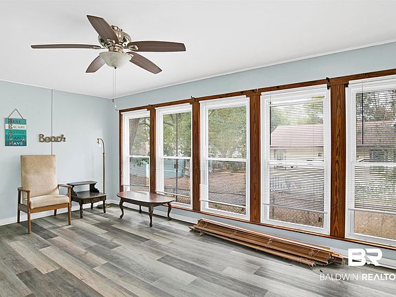 3rd image of 54 Nichols Ave