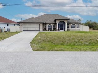 1704 NW 27th St, Cape Coral, FL 33993