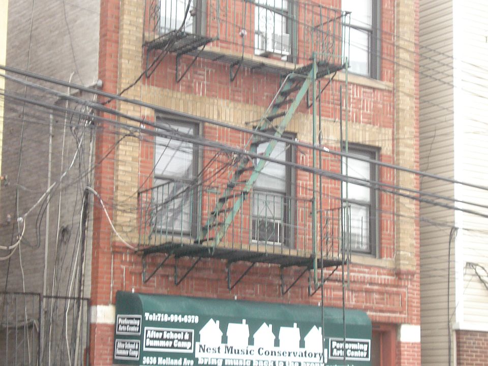 2nd image of 3636 Holland Ave #4