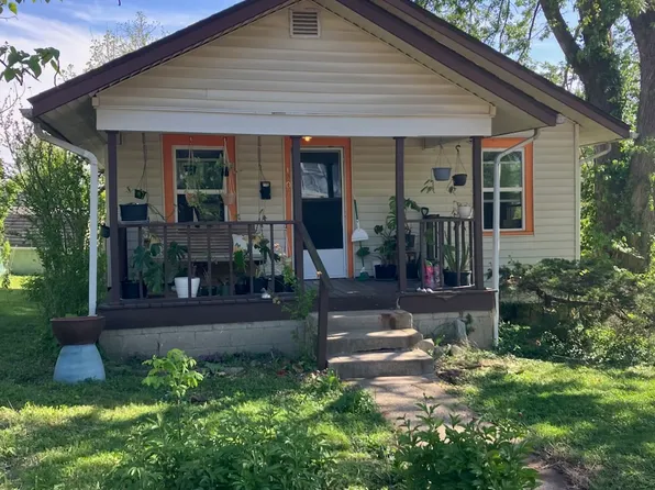 1207 W 7th St, Bloomington, IN 47404