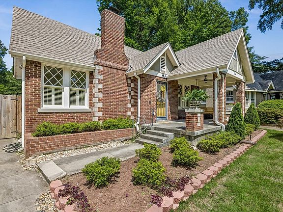 5th image of 2126 University Cir