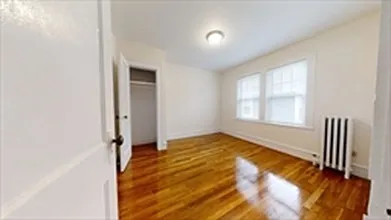 2 bed, 1050 sqft, $2,700 — Photo 4