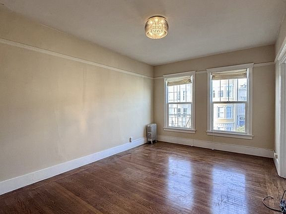 2nd image of 2841 Sacramento St APT 204