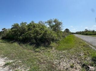 229 De Vaca Dr, Rockport, TX 78382