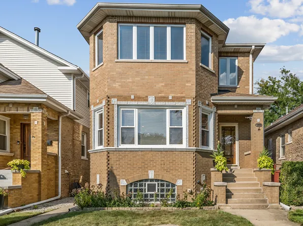 7830 W Sunset Dr, Elmwood Park, IL 60707