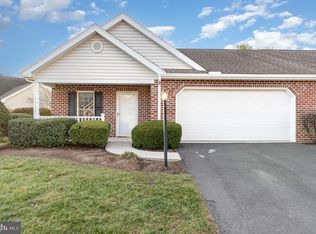 74 Creek Bank Dr, Mechanicsburg, PA 17050