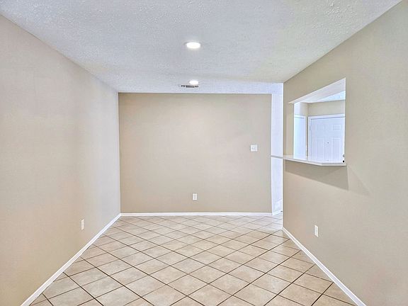 5th image of 4323 Dayflower Dr
