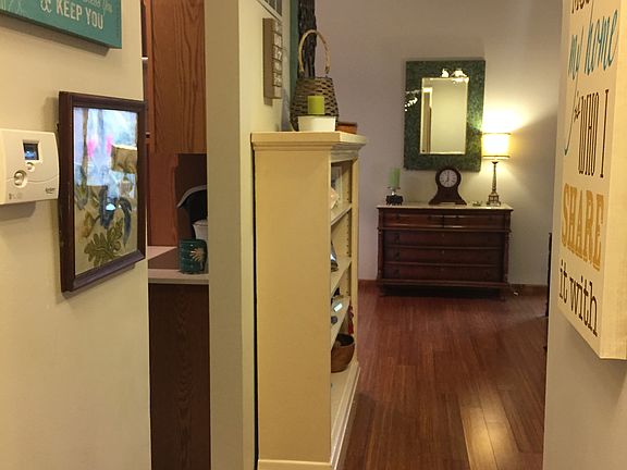 Stunning beamed ceilings!