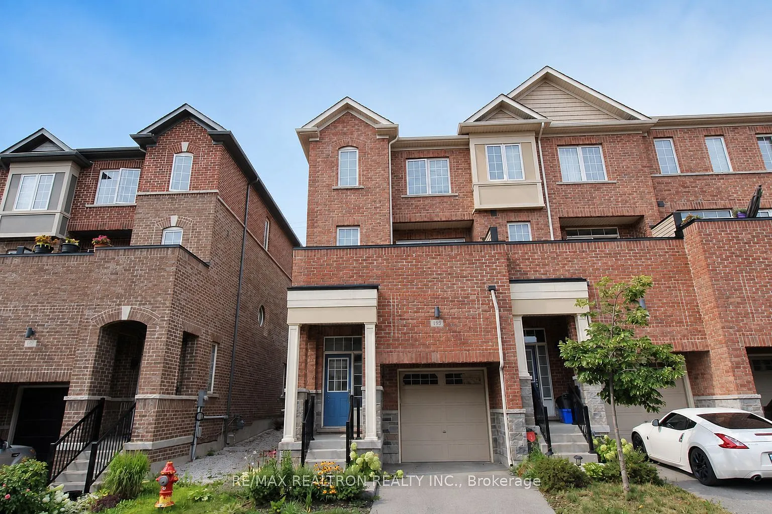 3 bed, $3,000 — Photo 1