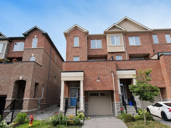 193 Harding Park St, Newmarket, ON L3Y 0E3