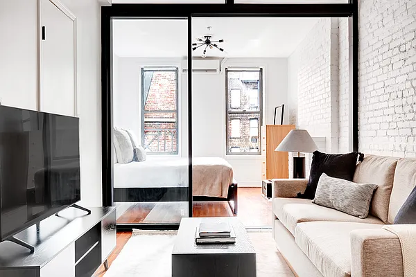 Rented by REAL New York | media 6