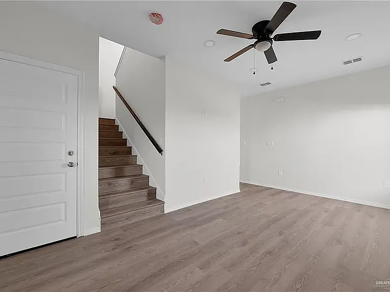 3421 S Kerala Ave — Photo 2