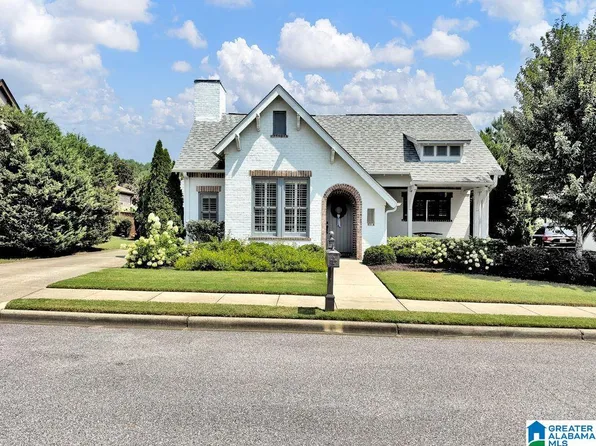 3912 Bibury Cir, Birmingham, AL 35242