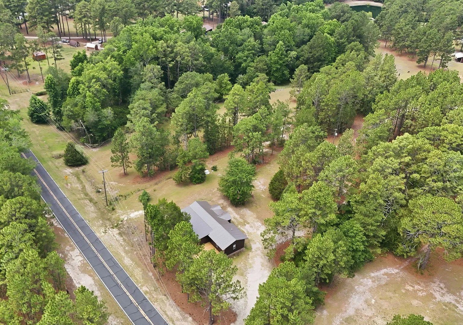 Total Renovation on One Private Acre - A Truly One-of-a-Kind Rental! — Photo 3