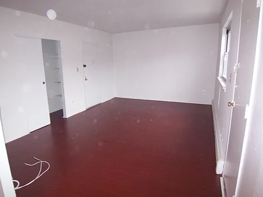 Rented by Living Dream Realty | media 11