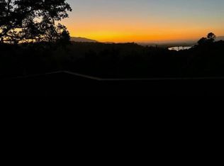 28 Manzanita Ave, Novato, CA 94945