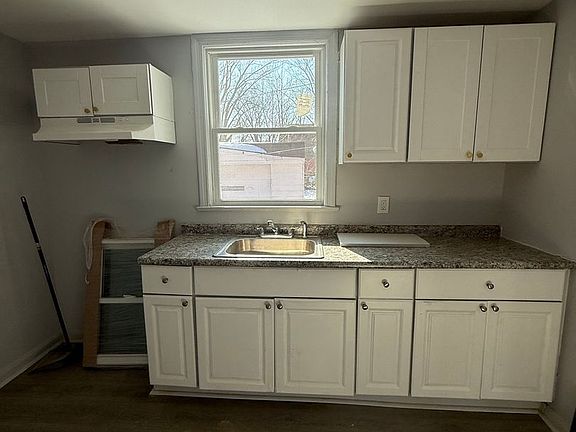 5th image of 14506 Milverton Rd