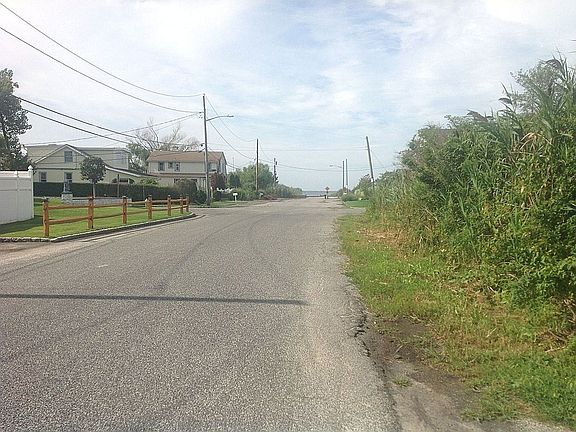 2nd image of 304 S Dunton Ave