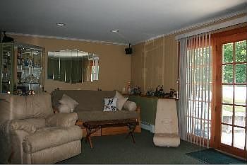 5th image of 282 Maple Rd