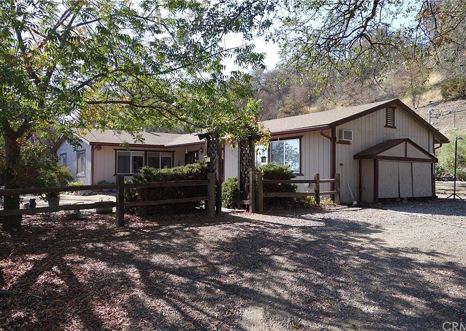 1st image of 3567 Hilltop Dr