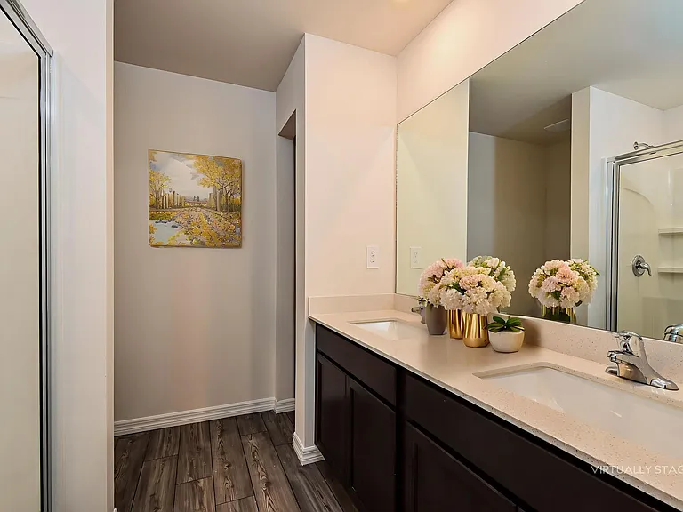 883 Youngreen Dr — Photo 5