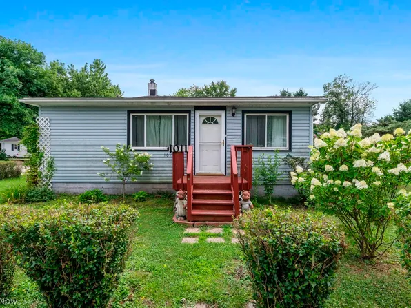 1011 Orchard Ave, Aurora, OH 44202