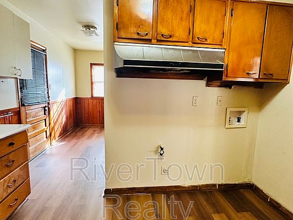 4th image of 1436 Whitney Ave